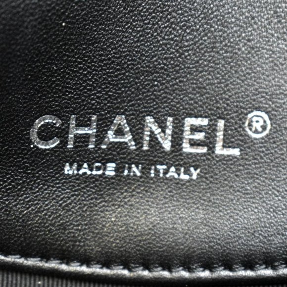 CHANEL  CC Envelope Printed Lambskin Leather Chain Clutch Bag Black - Picture 12 of 13